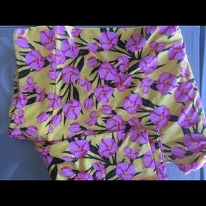 LuLaRoe Pants - Lularoe TC2 leggings New LuLaRoe Pants - Lularoe TC2 leggings New